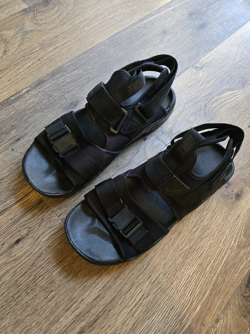Nike Canyon Sandal Mens Black Adjustable Strap